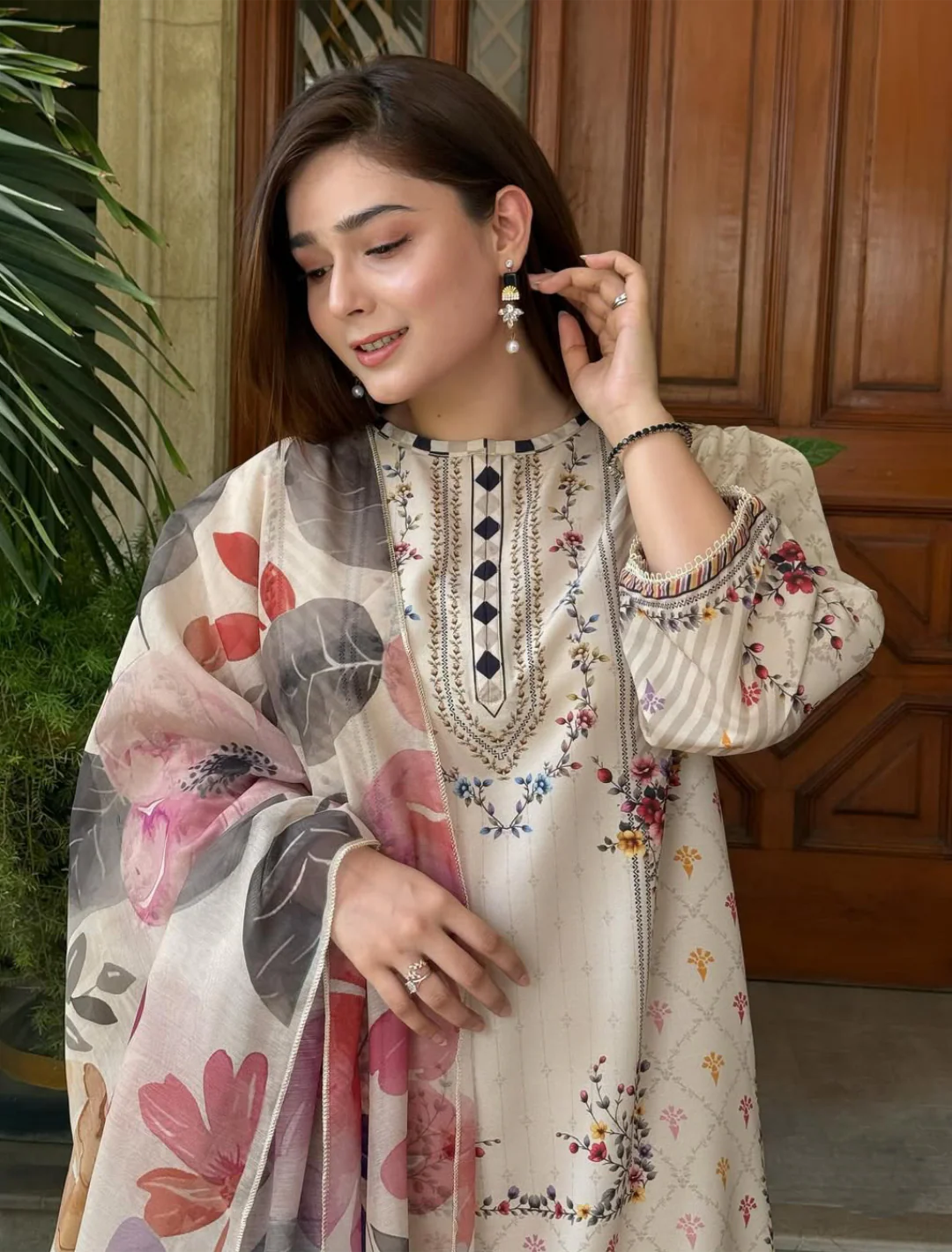 3 Piece - Unstitched Digital Printed Lawn Fabric– GRWF-706