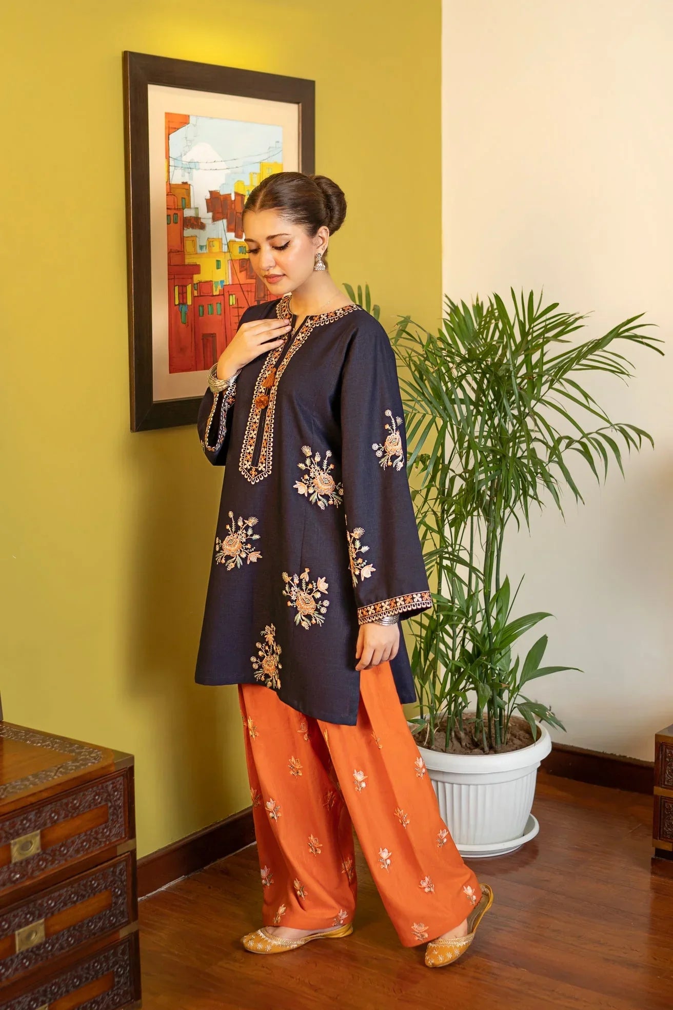 2 Piece - Unstitched Embroidered Lawn Fabric GRW-73