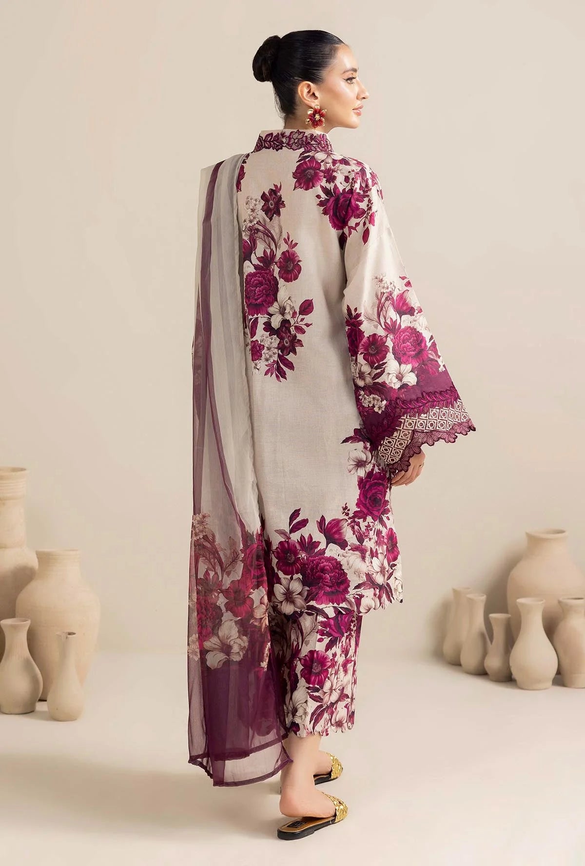 3 Piece - Unstitched Digital Printed Lawn Fabric with Lawn Dupatta – GRWF-603