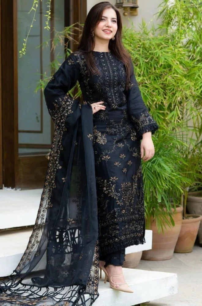 3 Piece - Unstitched Fully Embroided Lawn Fabric GRW-69