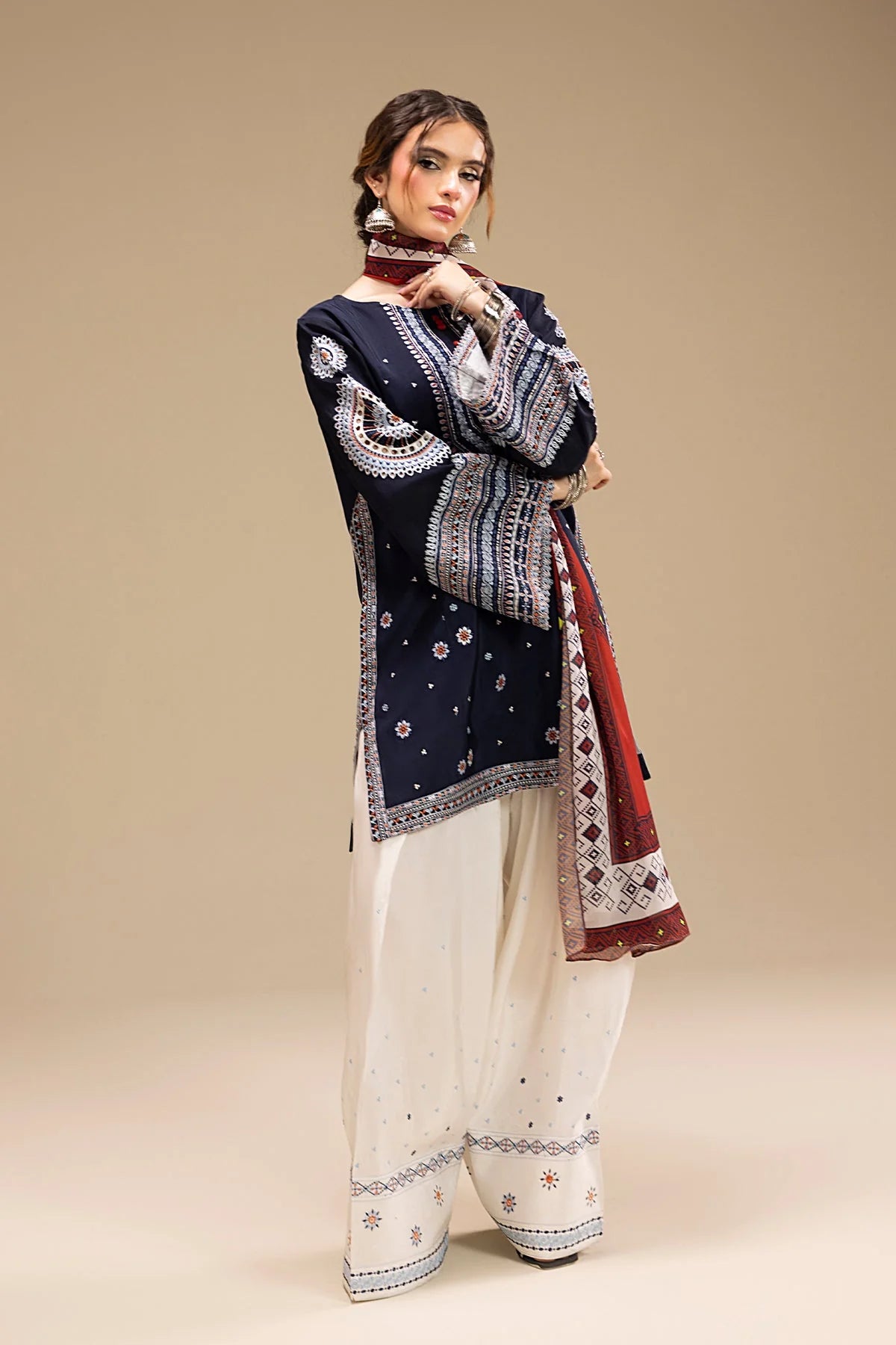 3 Piece - Embroidered Lawn Fabric with Printed Dupatta GRW-66