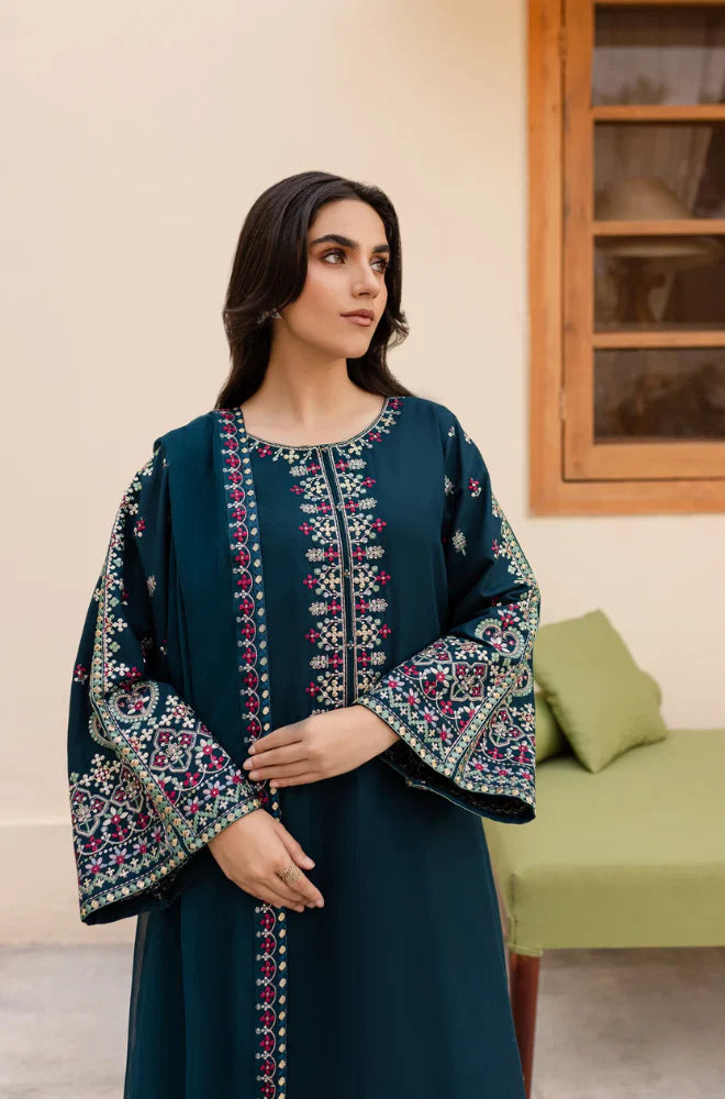 3 Piece - Unstitched Fully Embroidered Lawn Fabric GRW-68