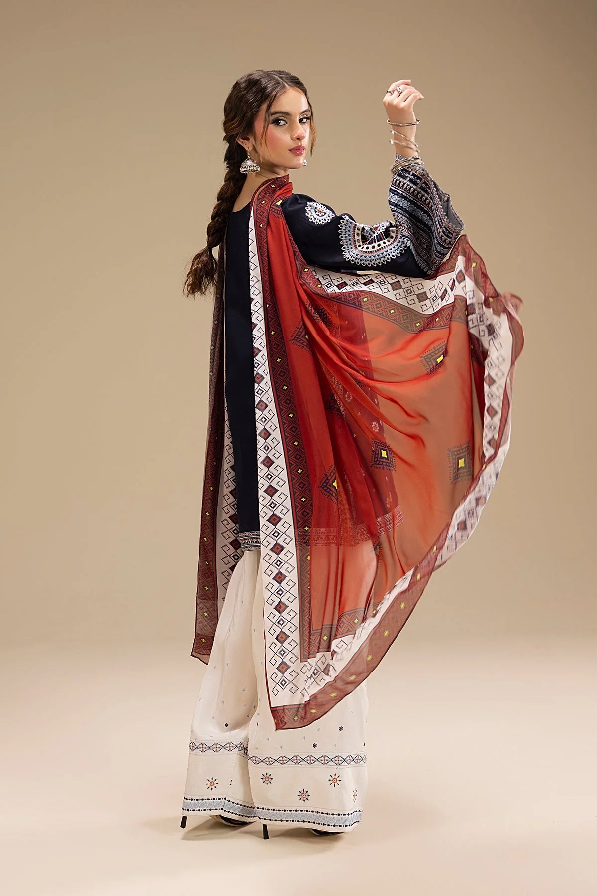 3 Piece - Embroidered Lawn Fabric with Printed Dupatta GRW-66