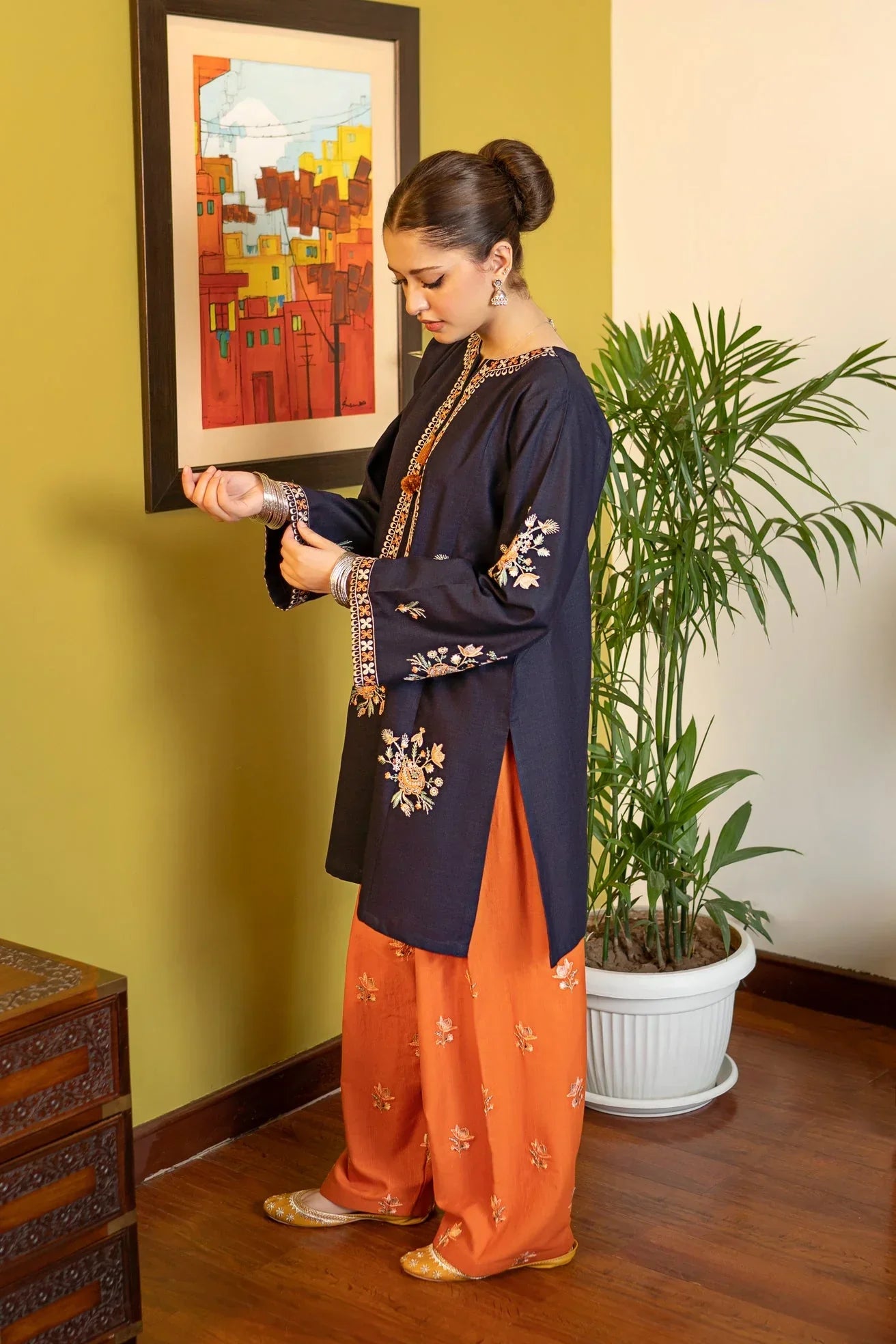 2 Piece - Unstitched Embroidered Lawn Fabric GRW-73