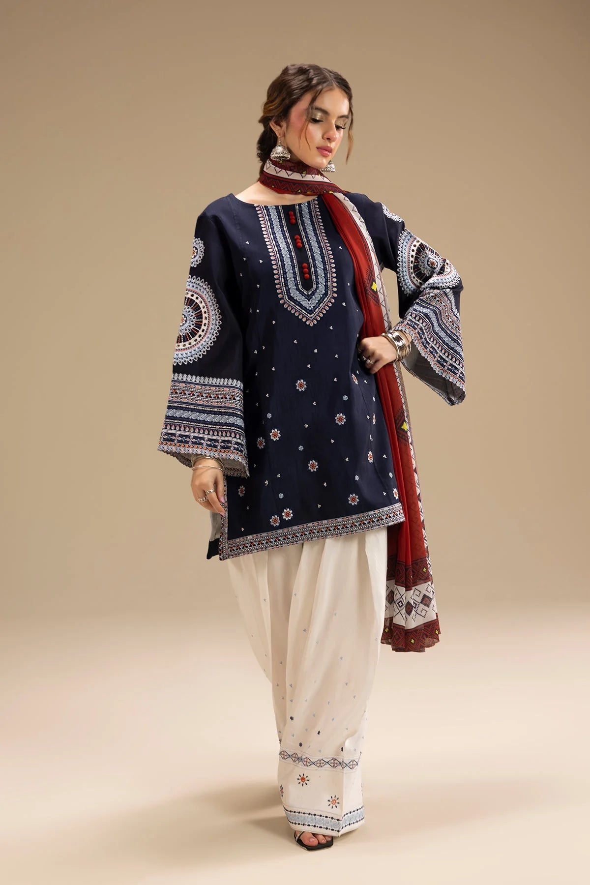 3 Piece - Embroidered Lawn Fabric with Printed Dupatta GRW-66